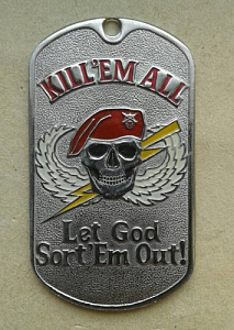 Жетон Kill`em All красный берет