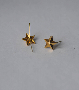 Звезда металл. золотая гладкая 13мм