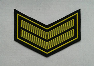 Шеврон 2 курс ( курсовка ) уголком пластизол чёрная основа