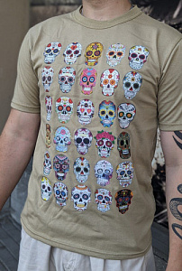 Футболка бежевая Черепа