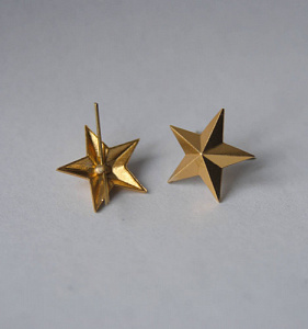 Звезда металл. золотая гладкая 20мм