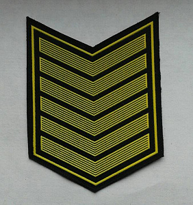 Шеврон 6 курс ( курсовка ) уголком пластизол чёрная основа