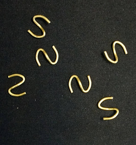 Крепление для пуговиц S-образное 1 шт.